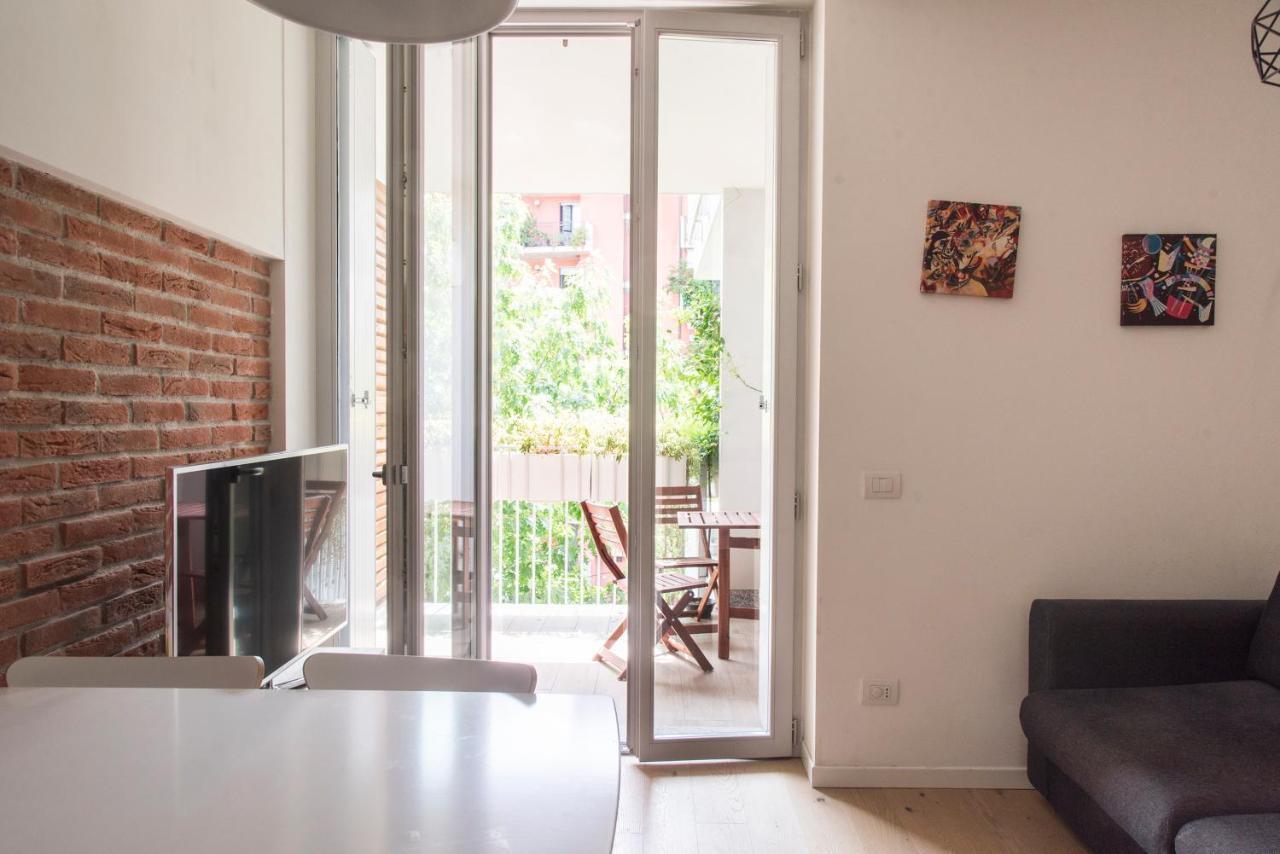 Youhosty - Monviso 32 Apartment Milano Ngoại thất bức ảnh